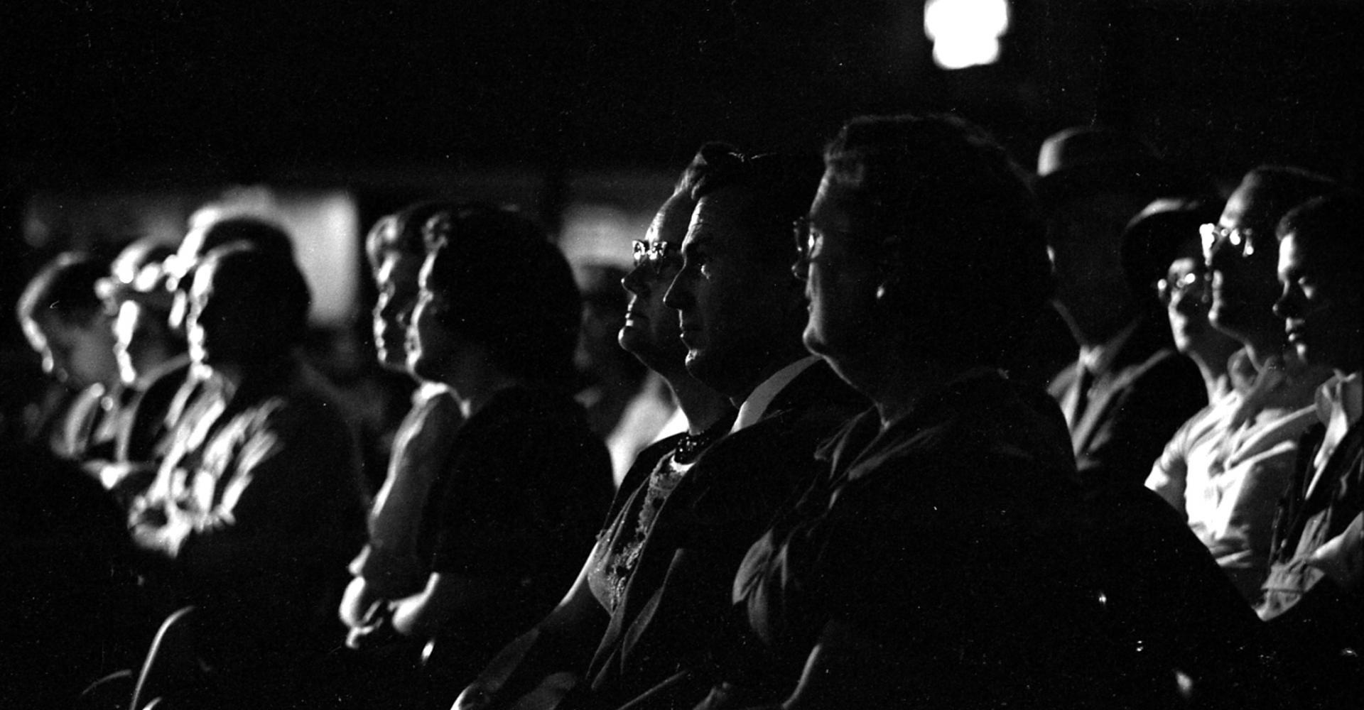 Inviter kunder backstage
